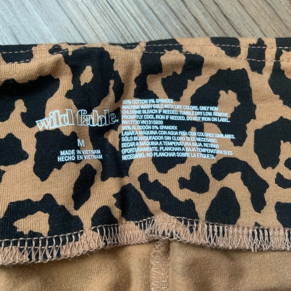 Leopard Print Bike Shorts High Rise Stretch Wild Fable Size Medium - Picture 8 of 8